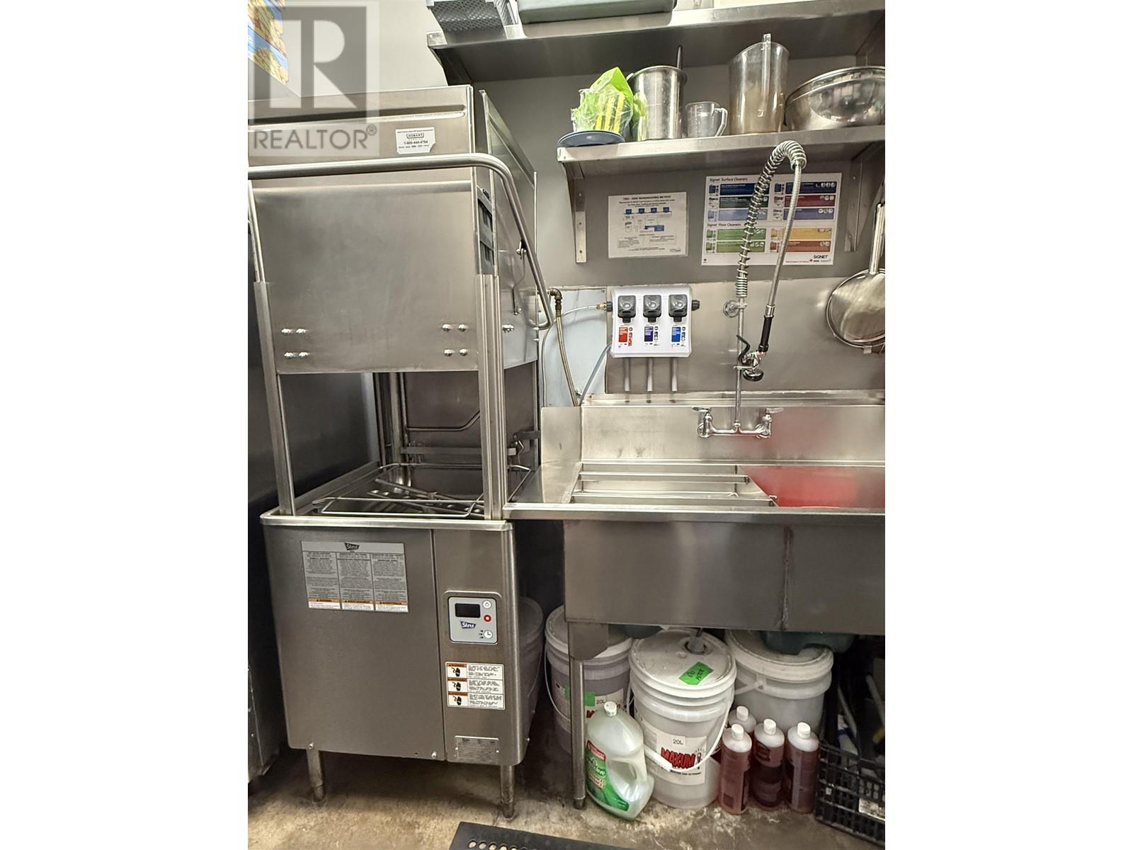 2825 W Broadway, Vancouver, British Columbia  V6K 2G6 - Photo 11 - C8068595