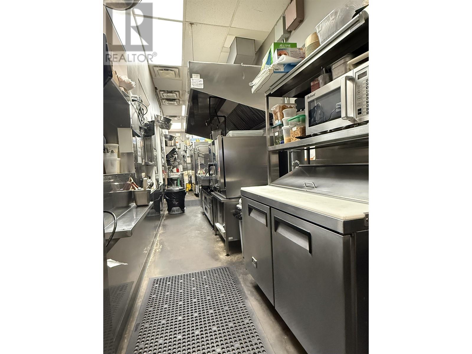 2825 W Broadway, Vancouver, British Columbia  V6K 2G6 - Photo 7 - C8068595