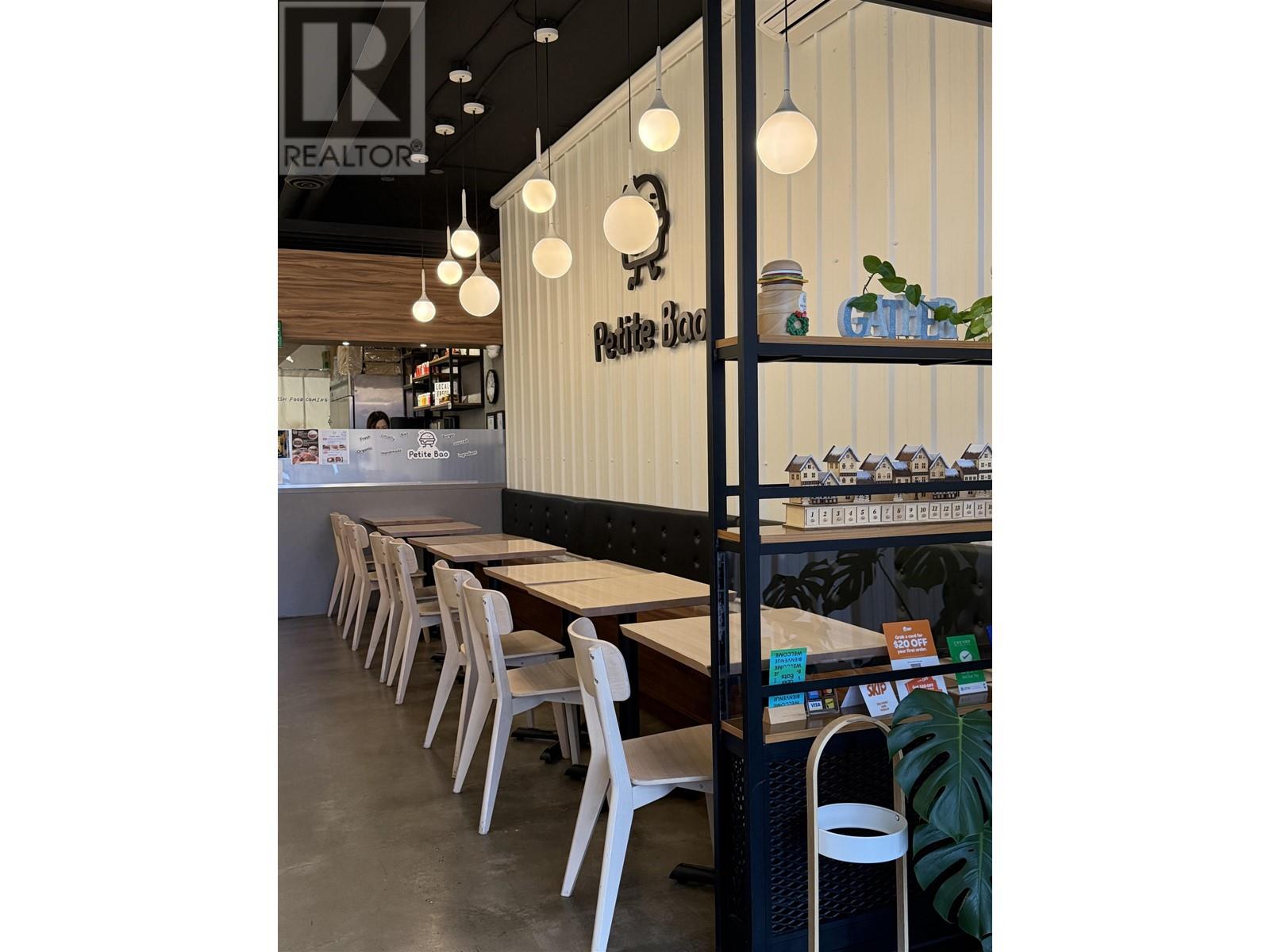 2825 W Broadway, Vancouver, British Columbia  V6K 2G6 - Photo 4 - C8068595