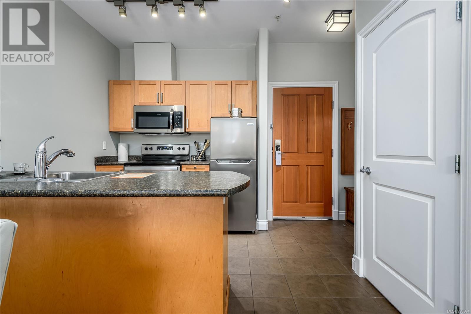 312b 1800 Riverside Lane, Courtenay, British Columbia  V9N 8C7 - Photo 5 - 996304