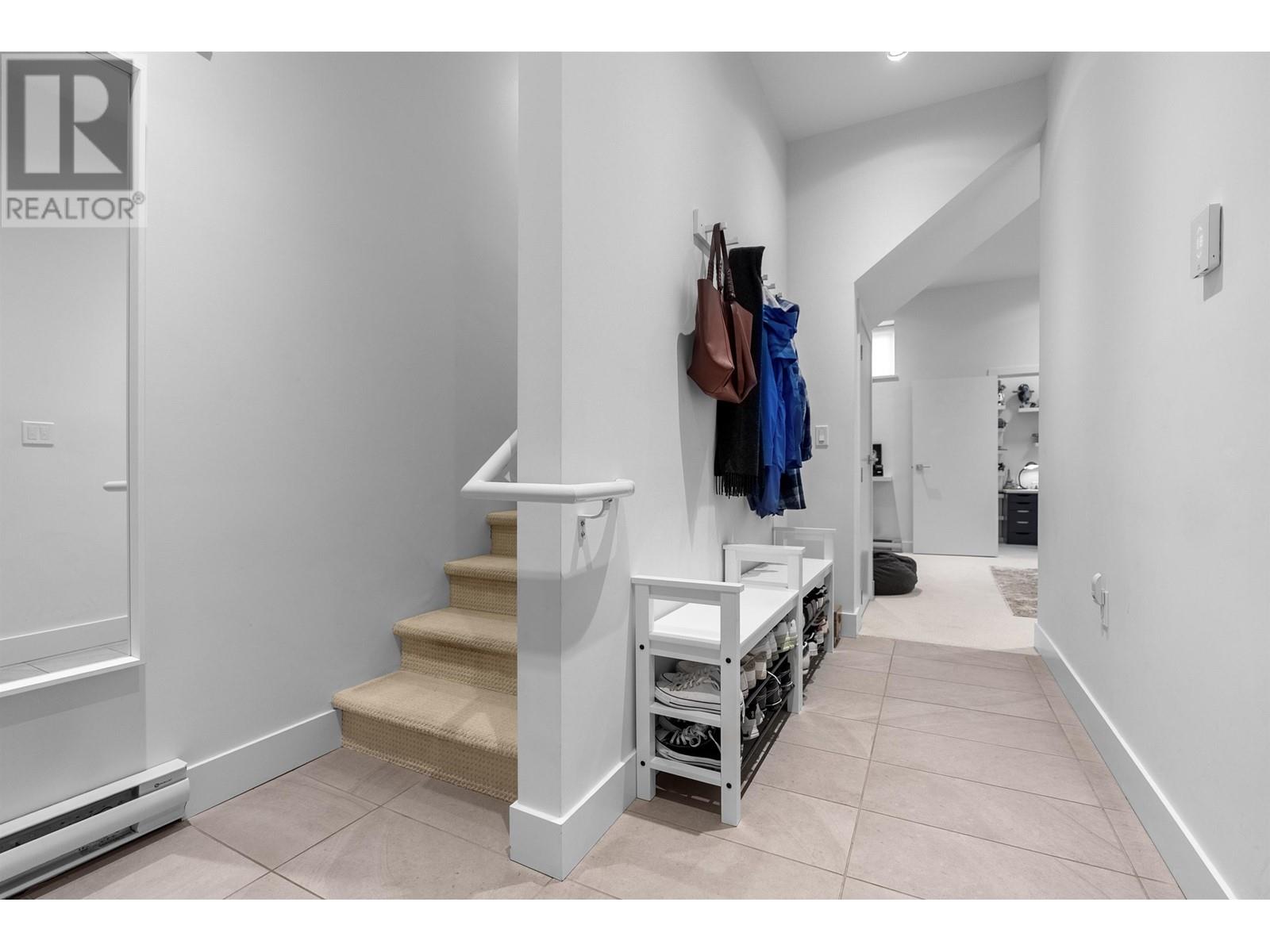 Listing Picture 24 of 35 : 367 E 16TH AVENUE, Vancouver / 溫哥華 - 魯藝地產 Yvonne Lu Group - MLS Medallion Club Member