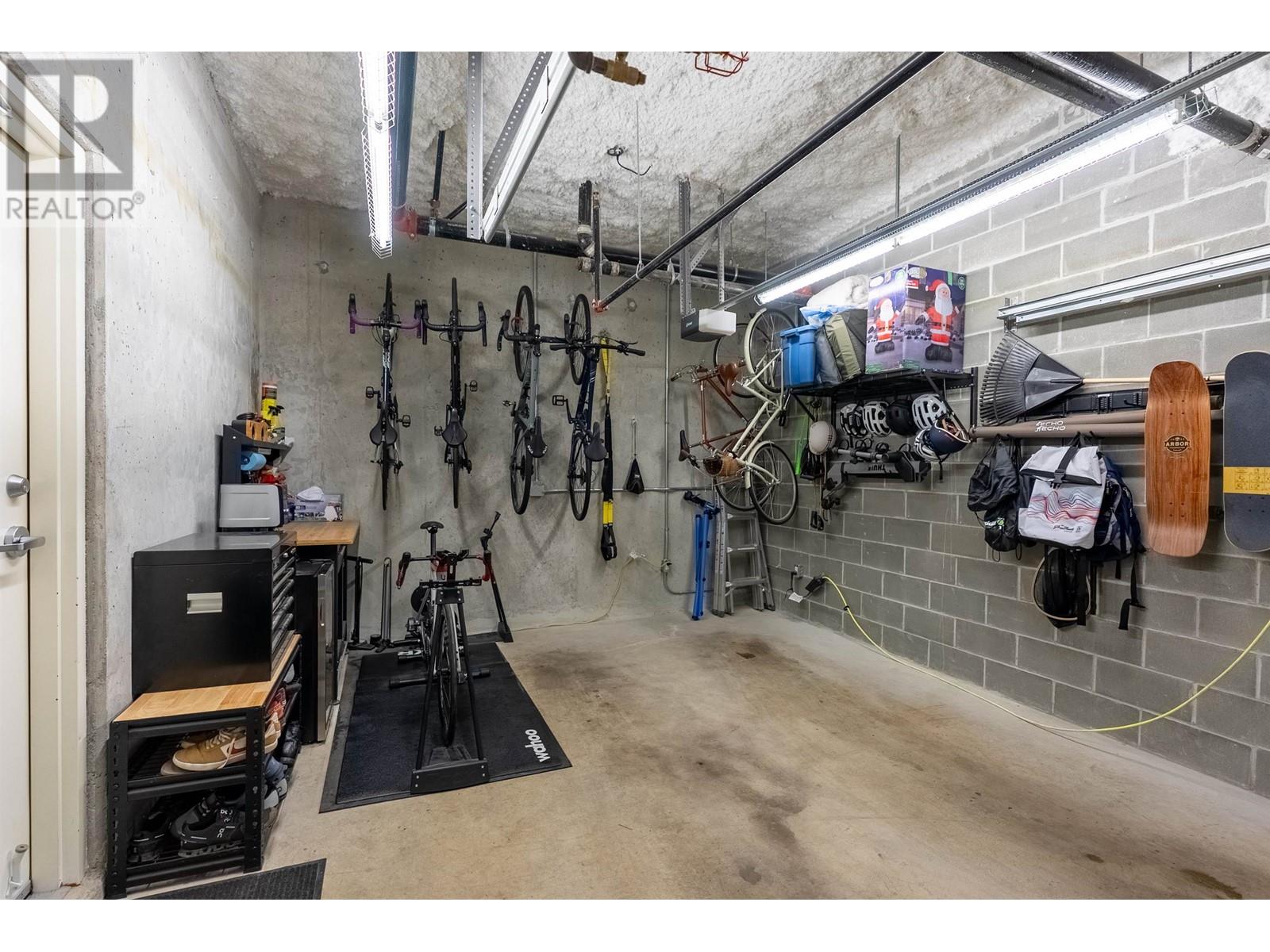 Listing Picture 25 of 35 : 367 E 16TH AVENUE, Vancouver / 溫哥華 - 魯藝地產 Yvonne Lu Group - MLS Medallion Club Member