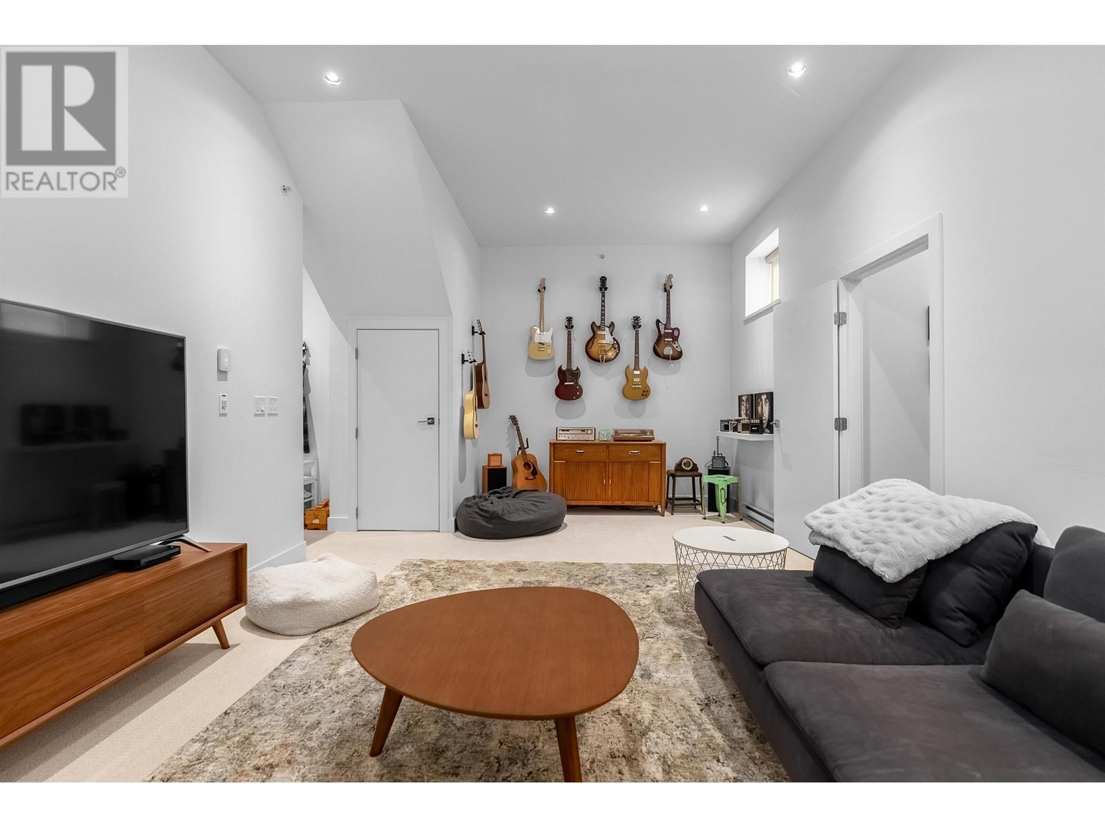 Listing Picture 21 of 35 : 367 E 16TH AVENUE, Vancouver / 溫哥華 - 魯藝地產 Yvonne Lu Group - MLS Medallion Club Member