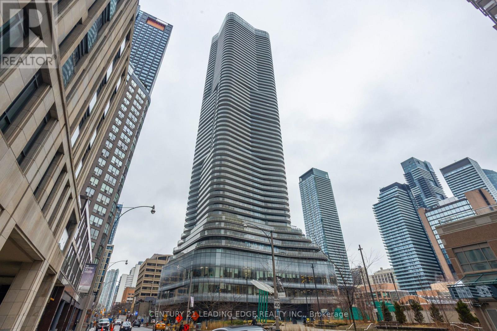 3912 - 11 WELLESLEY STREET W, Toronto, Ontario