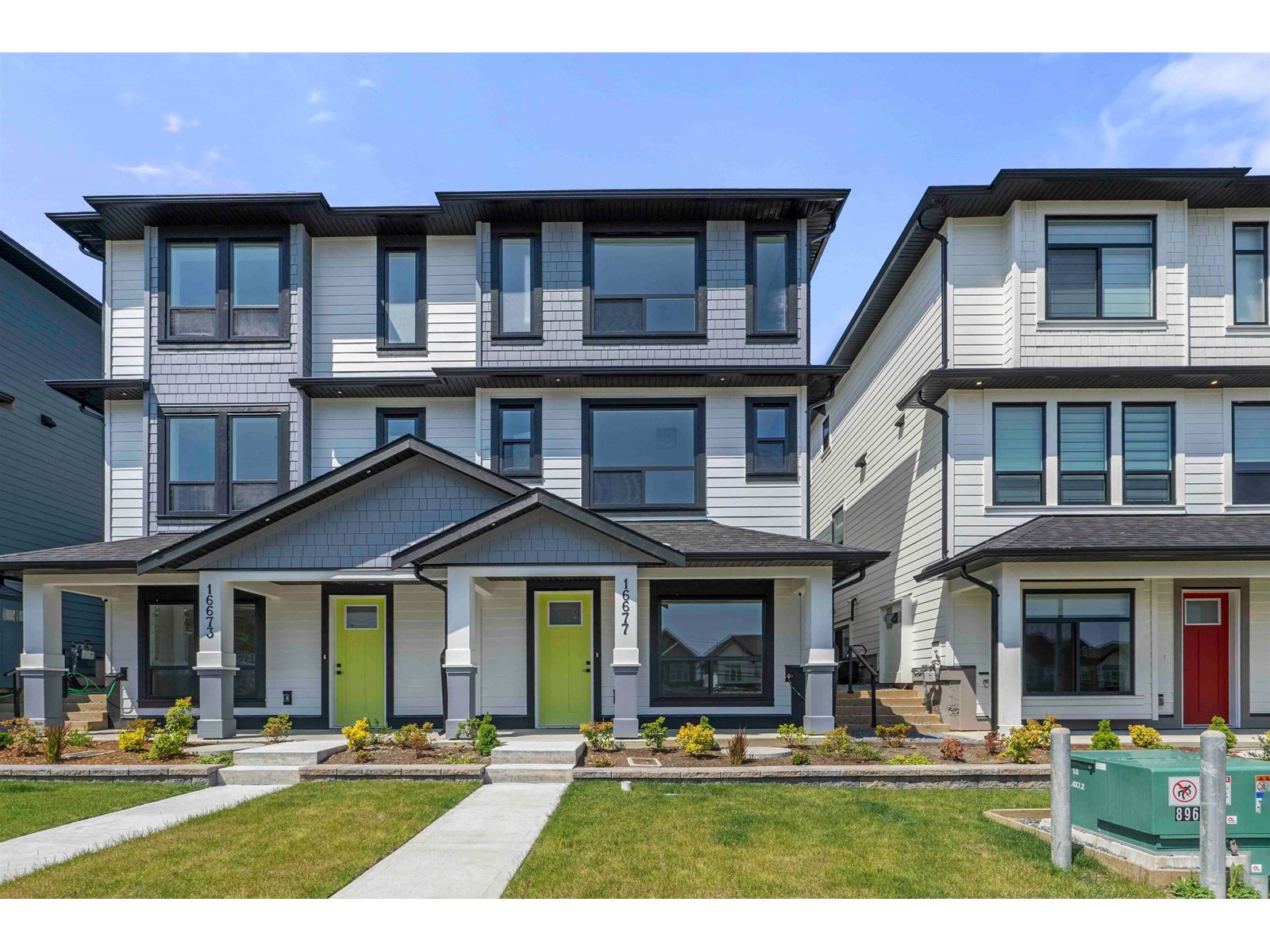 16673 16 AVENUE, surrey, British Columbia V3S9X7