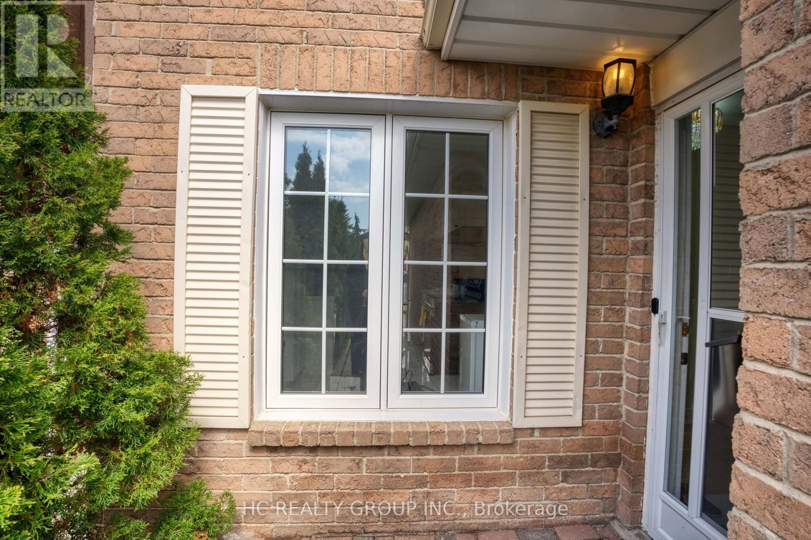 Property at 87 LUND STREET image 5