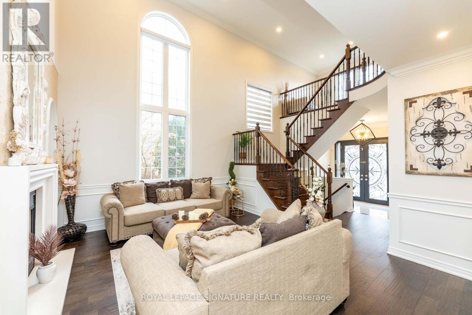 18 Lady Valentina Avenue, Vaughan, Ontario  L6A 0E4 - Photo 7 - N12099916