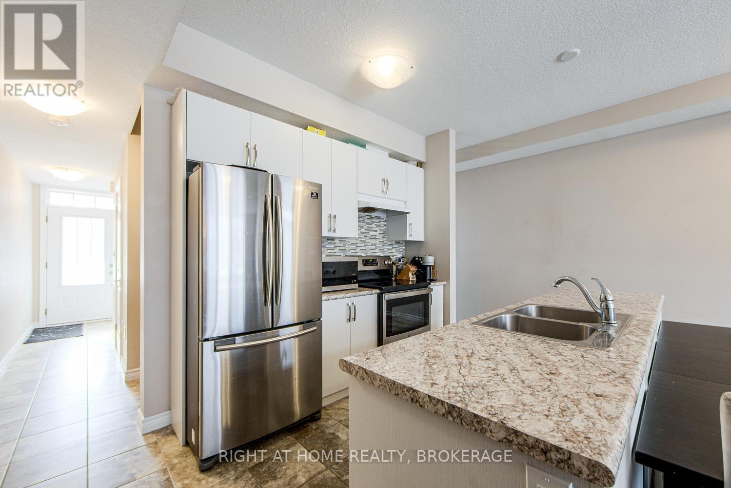 62 - 445 Ontario St Street S, Milton (Tm Timberlea), Ontario  L9T 9K4 - Photo 7 - W12099899