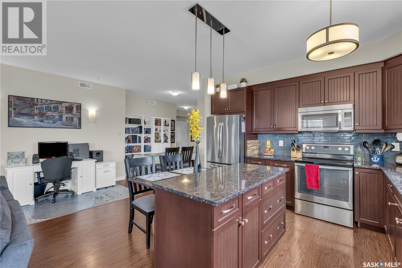 Property at 118 1035 Moss AVENUE image 4