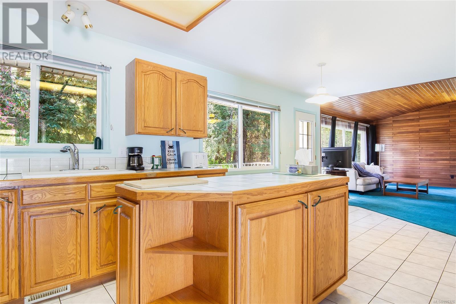 960 Evergreen Rd, Campbell River, British Columbia  V9W 3R9 - Photo 10 - 995376