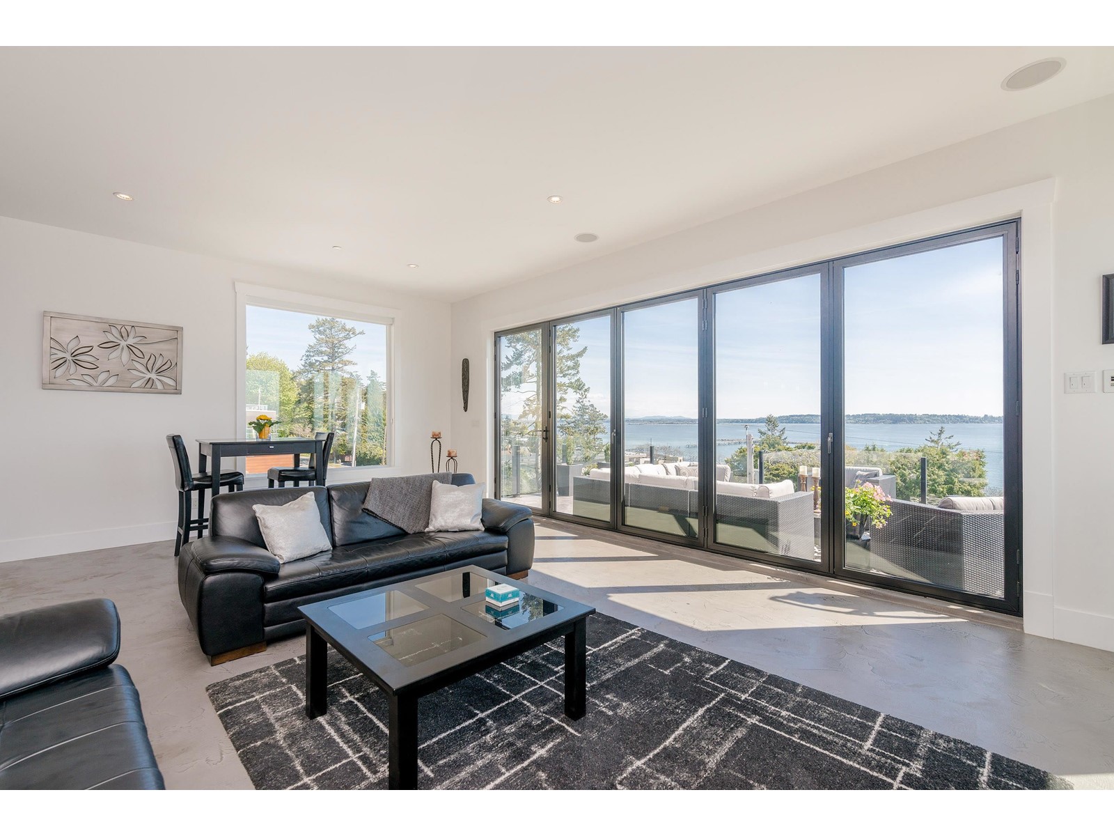 Property at 14847 PROSPECT AVENUE image 5