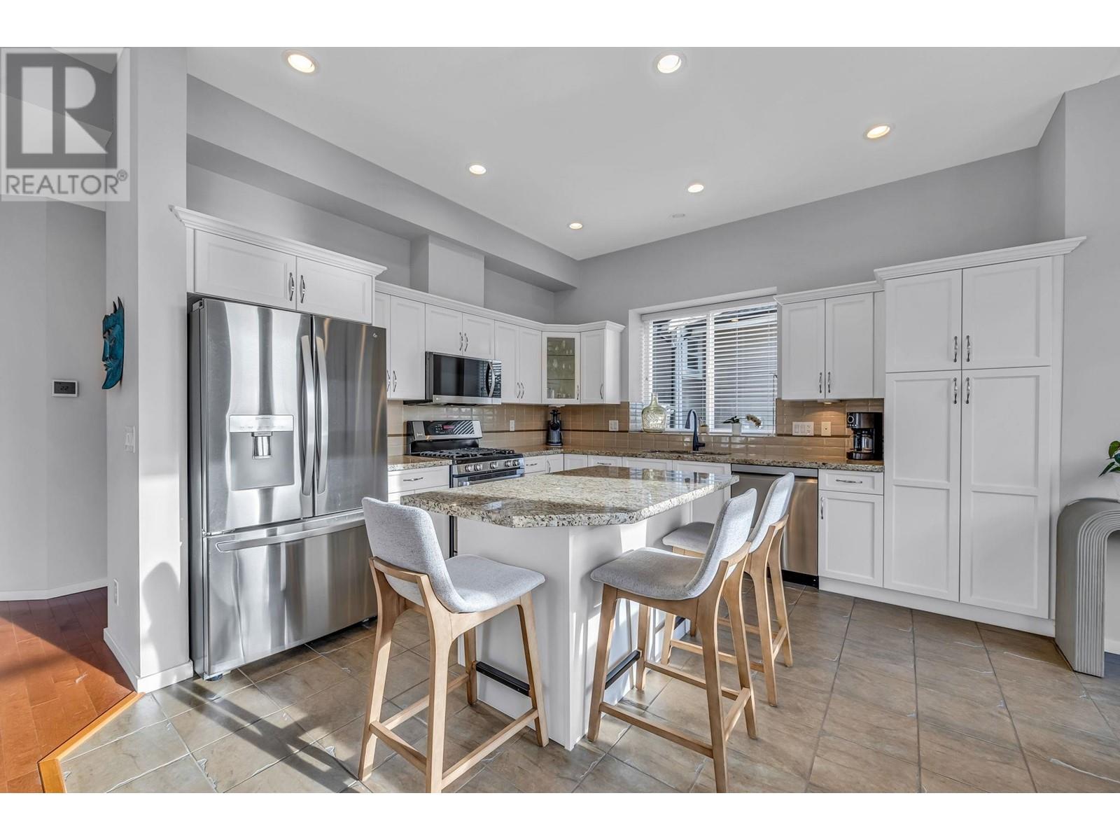 149 Sycamore Drive, Port Moody, British Columbia  V3H 0C4 - Photo 12 - R2983798
