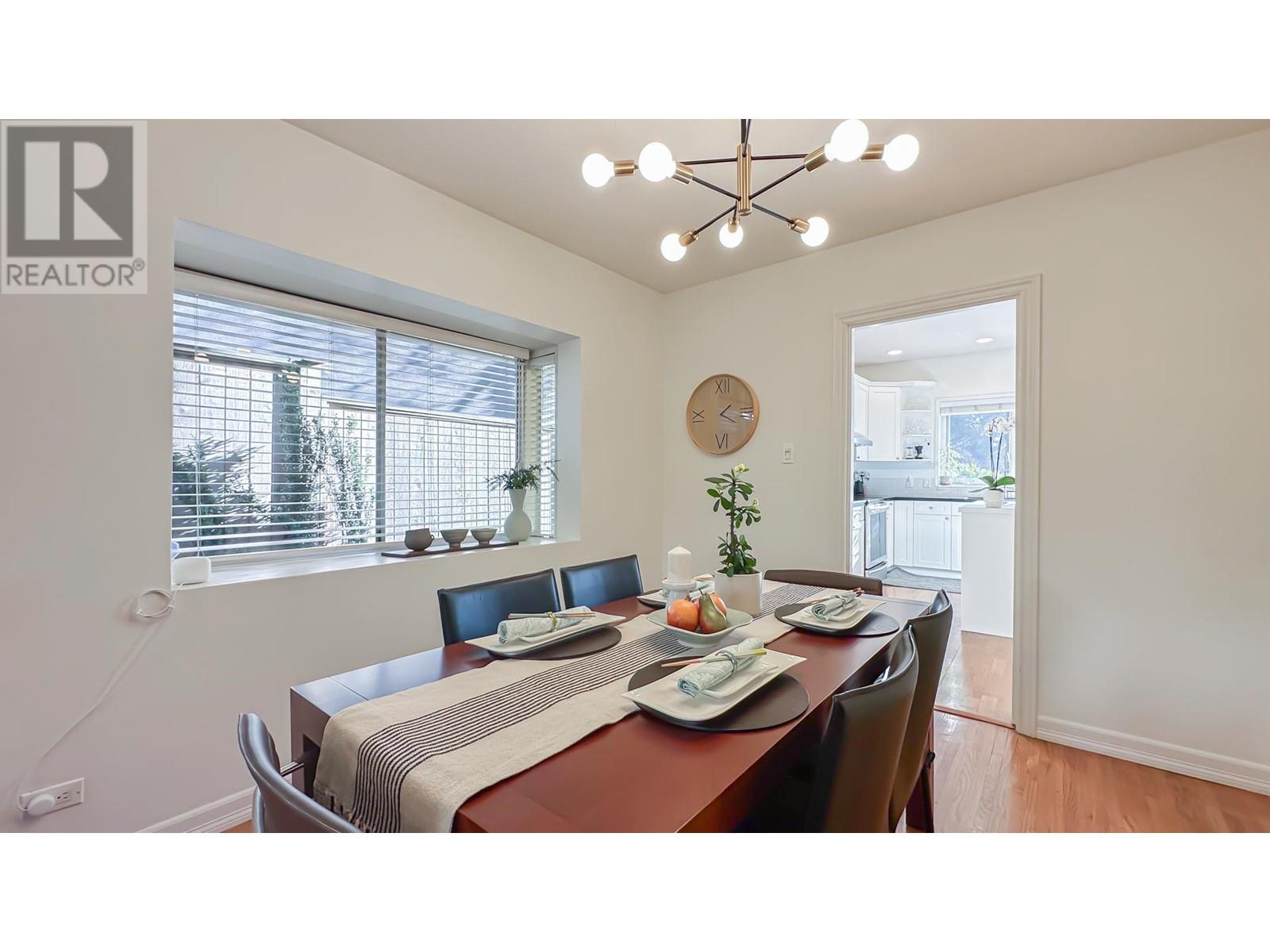 Property at 1092 KINGS AVENUE image 5