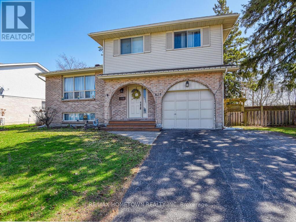 Property at 625 LAURIER BOULEVARD image 3