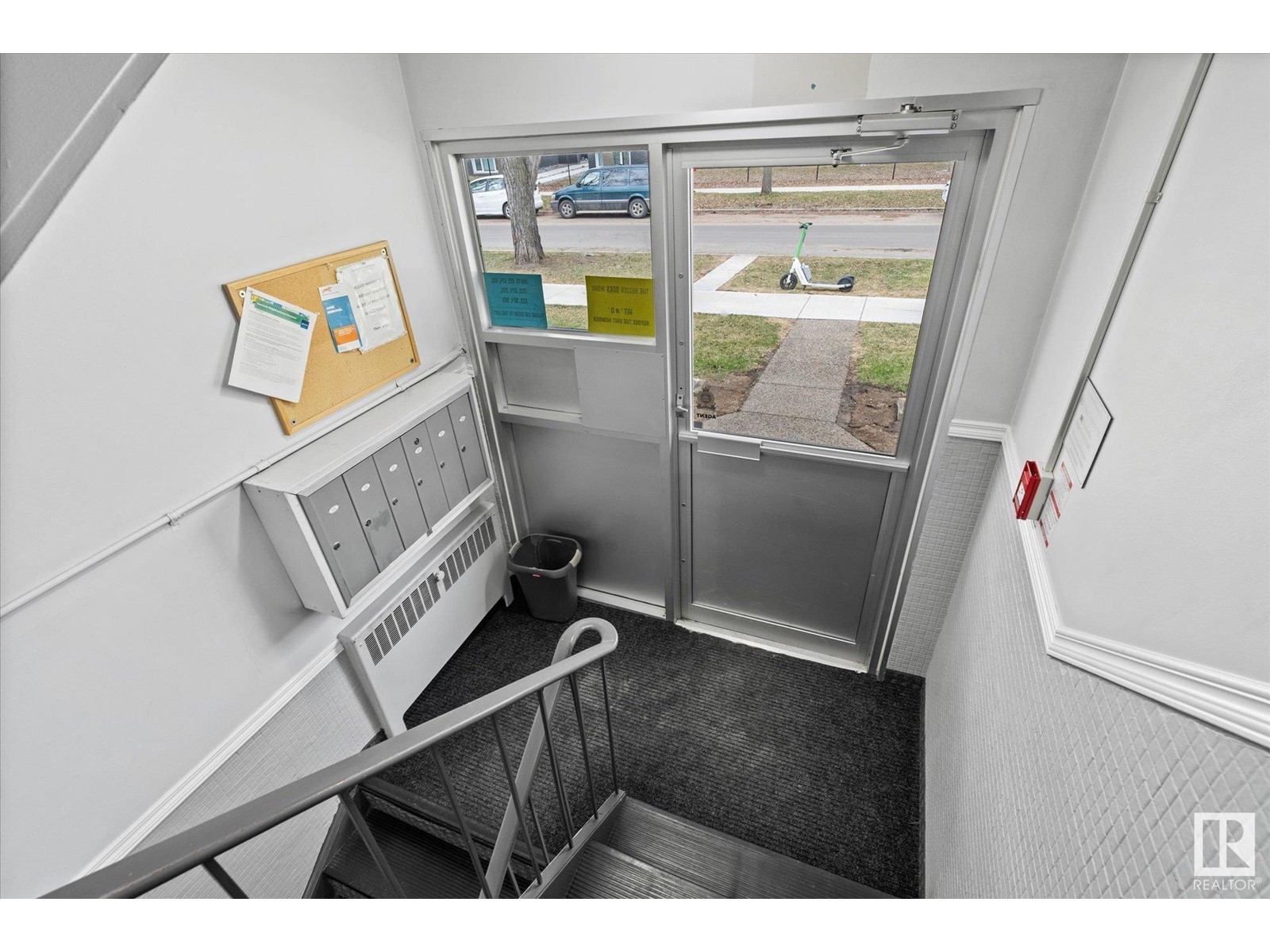 #302 10738 85 Av Nw, Edmonton, Alberta  T6E 2K8 - Photo 3 - E4432313