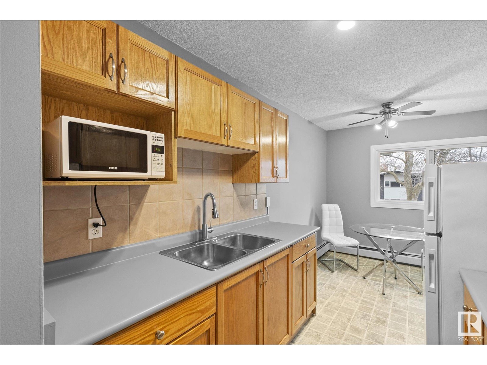 #302 10738 85 Av Nw, Edmonton, Alberta  T6E 2K8 - Photo 7 - E4432313