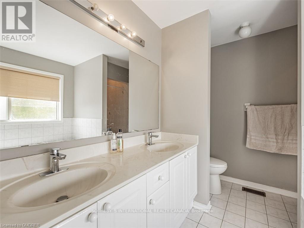 5930 Bassinger Place, Mississauga, Ontario  L5M 6K5 - Photo 21 - W12081172