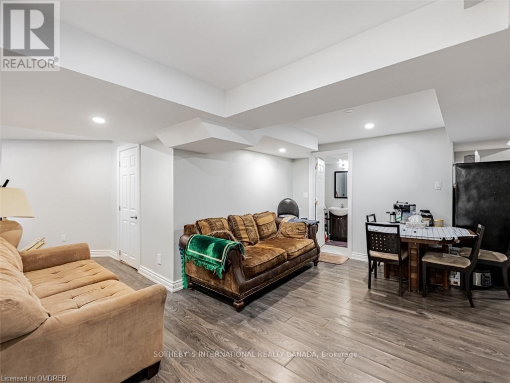 5930 Bassinger Place, Mississauga, Ontario  L5M 6K5 - Photo 29 - W12081172