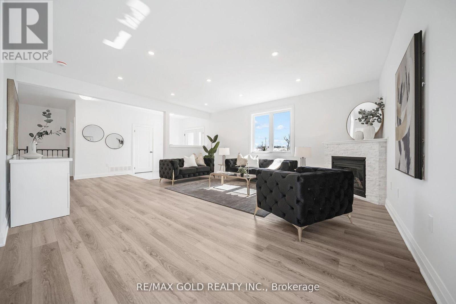 Property at 2128 ADJALA-TECUMSETH TWN LINE image 5