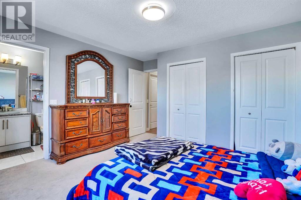 52 Martinglen Place Ne, Calgary, Alberta  T3J 3J1 - Photo 15 - A2192346