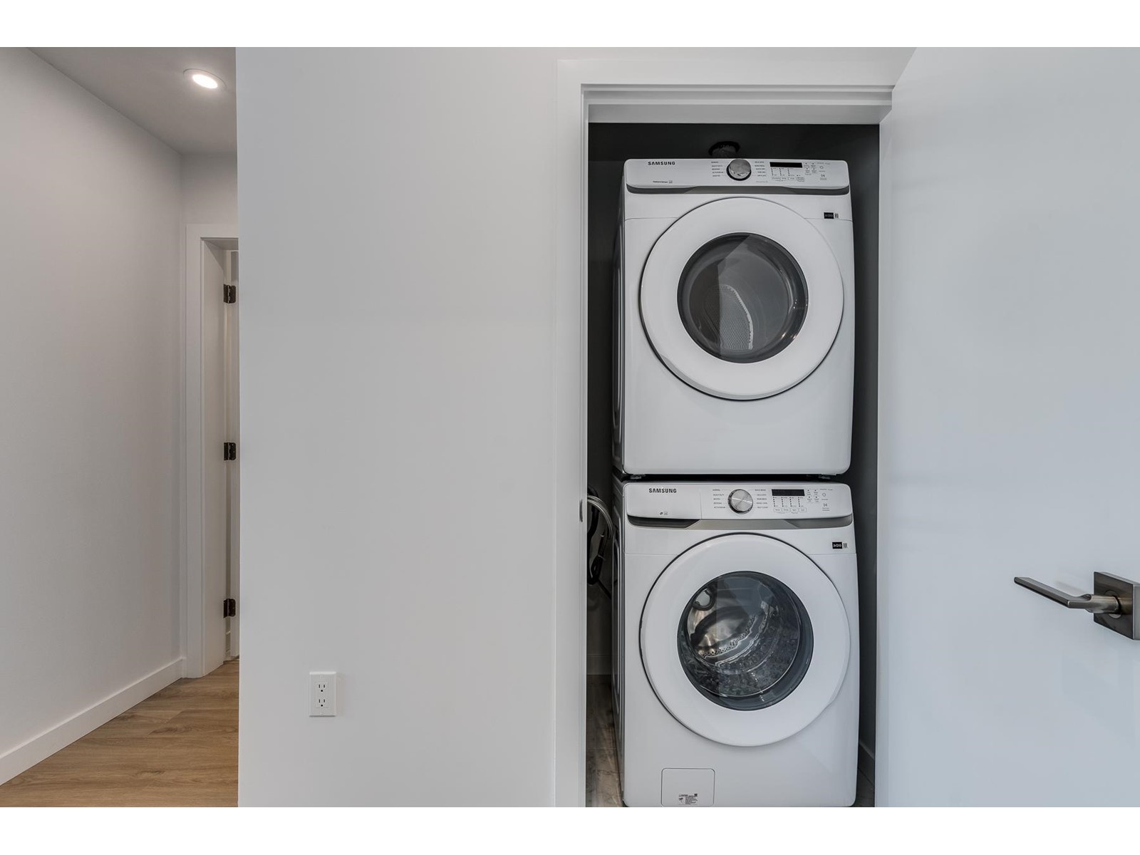 W303 13838 108 Avenue, Surrey, British Columbia  V3T 0T8 - Photo 13 - R2993836