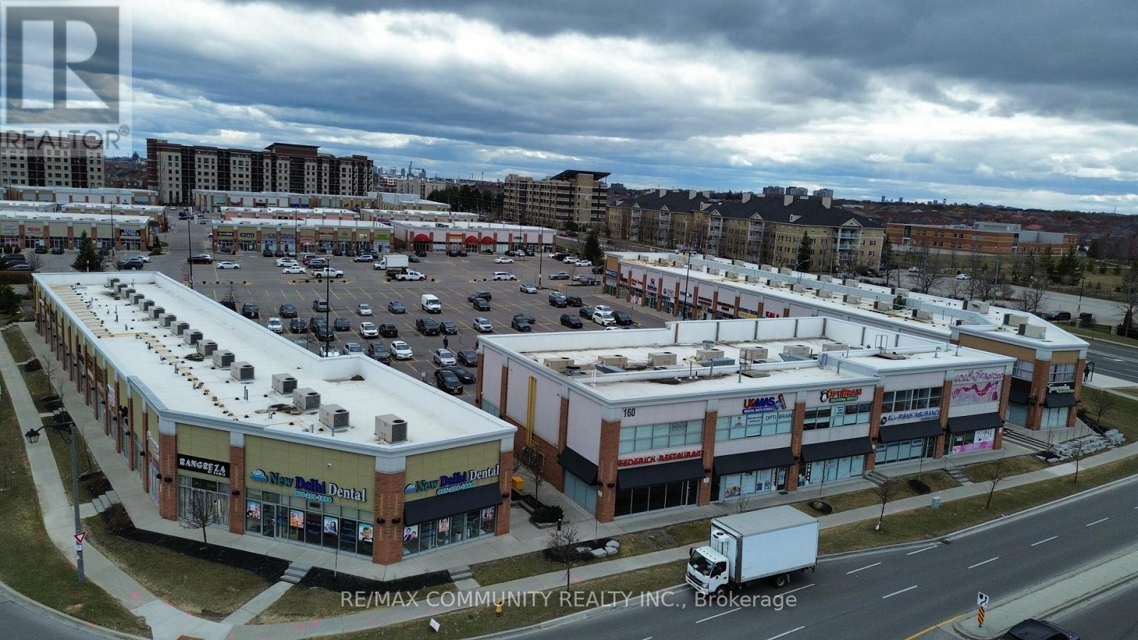 32 & 33 - 160 NEW DELHI DRIVE, Markham, Ontario