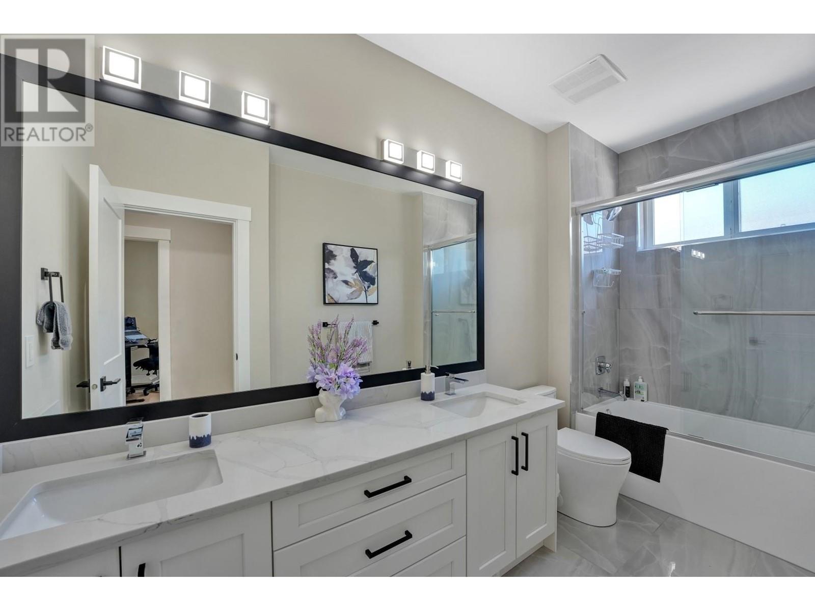 1939 Brunette Avenue, Coquitlam, British Columbia  V3K 1H8 - Photo 29 - R2993787