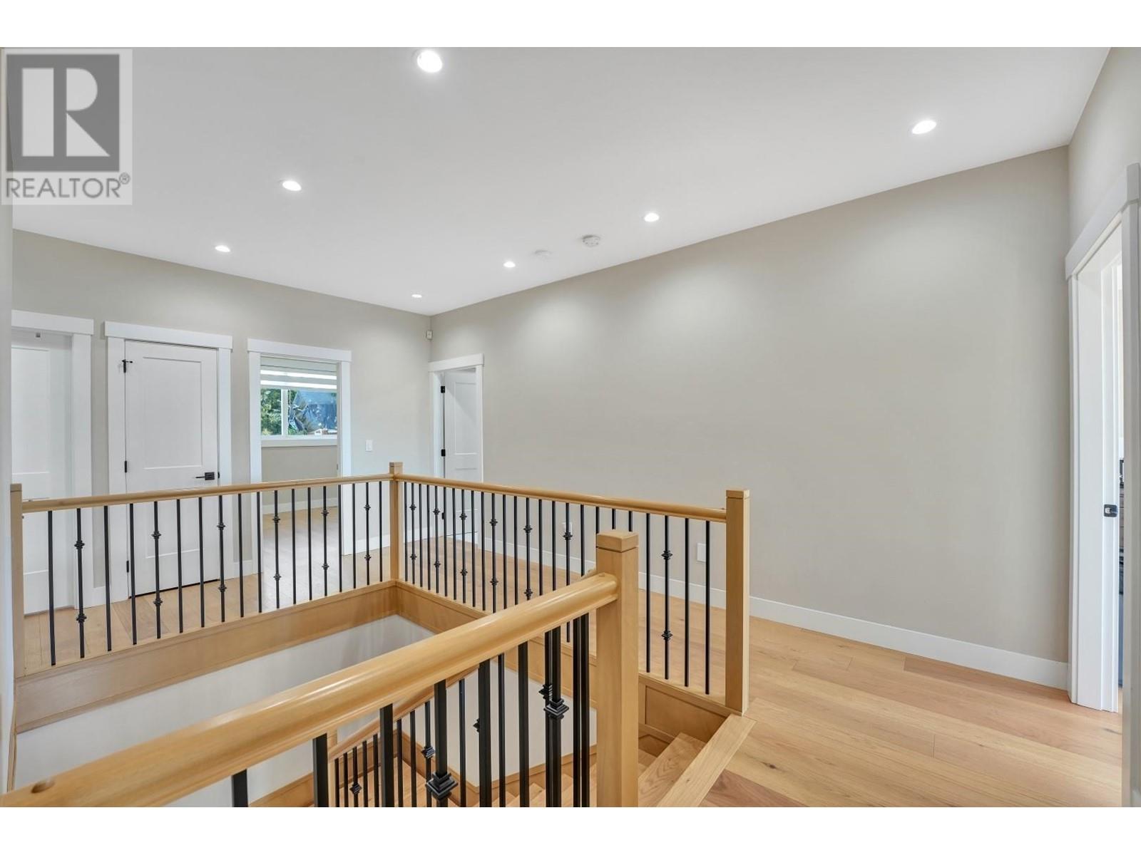 1939 Brunette Avenue, Coquitlam, British Columbia  V3K 1H8 - Photo 21 - R2993787