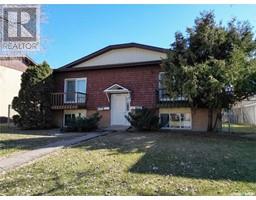 533 27th STREET E East Hill