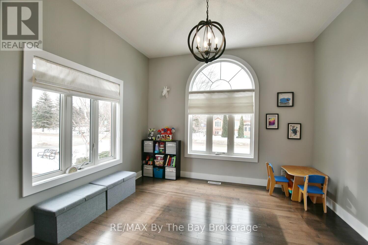 424 Ramblewood Drive, Wasaga Beach, Ontario  L9Z 1P3 - Photo 15 - S12021006