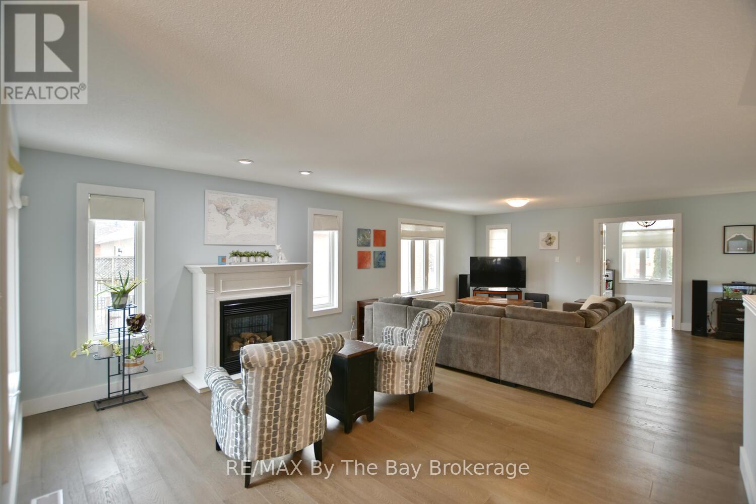 424 Ramblewood Drive, Wasaga Beach, Ontario  L9Z 1P3 - Photo 12 - S12021006