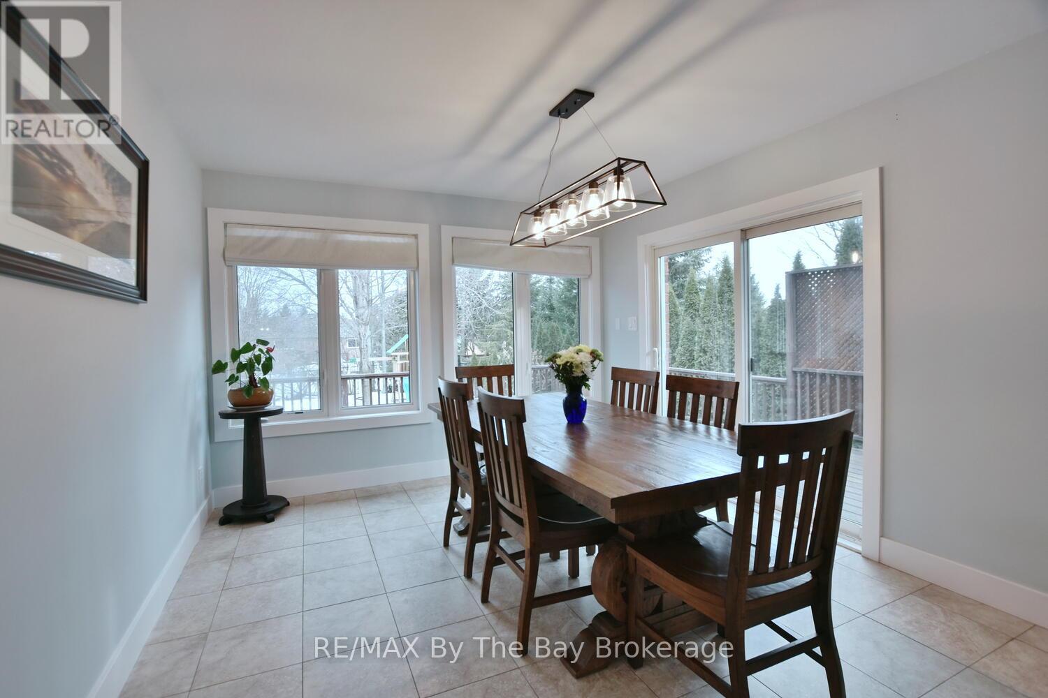 424 Ramblewood Drive, Wasaga Beach, Ontario  L9Z 1P3 - Photo 10 - S12021006