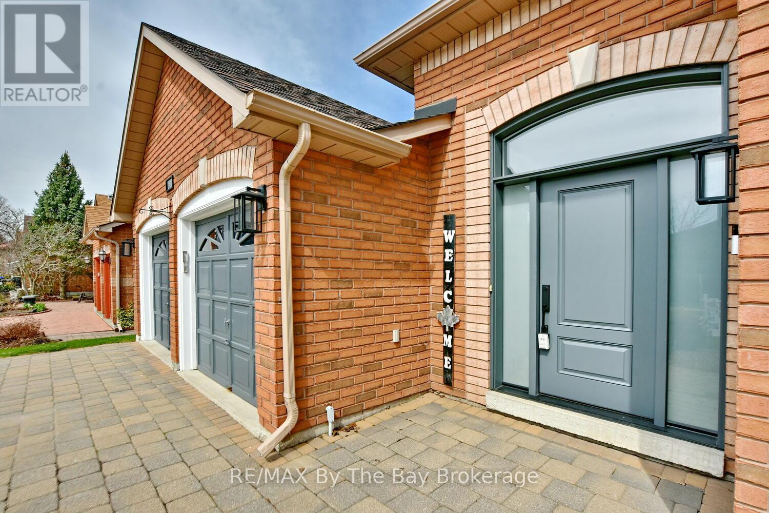 Property at 424 RAMBLEWOOD DRIVE image 2