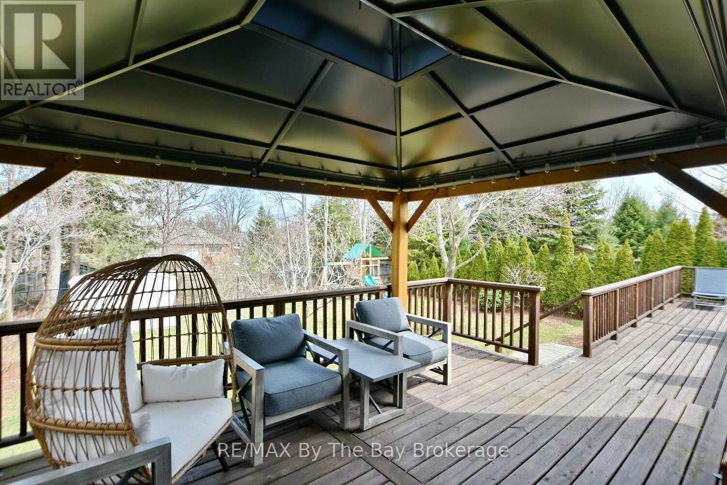 424 Ramblewood Drive, Wasaga Beach, Ontario  L9Z 1P3 - Photo 37 - S12021006