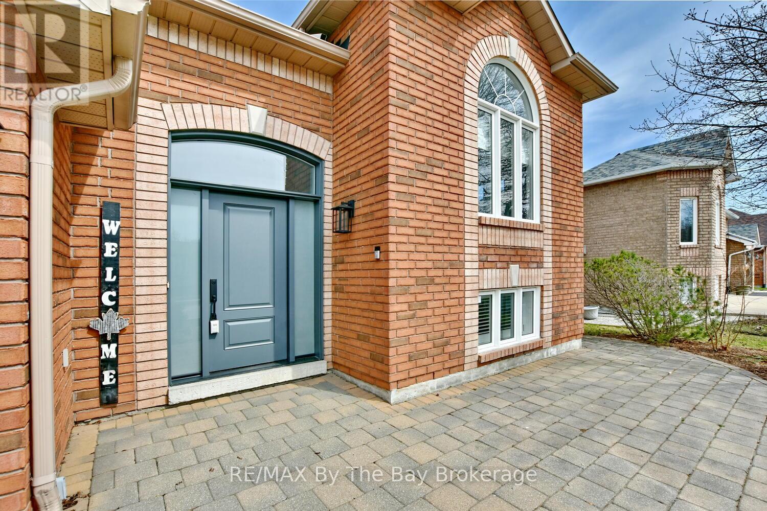 Property at 424 RAMBLEWOOD DRIVE image 3