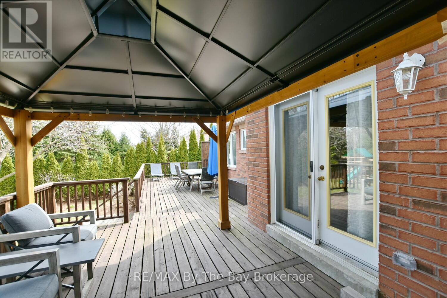 424 Ramblewood Drive, Wasaga Beach, Ontario  L9Z 1P3 - Photo 38 - S12021006