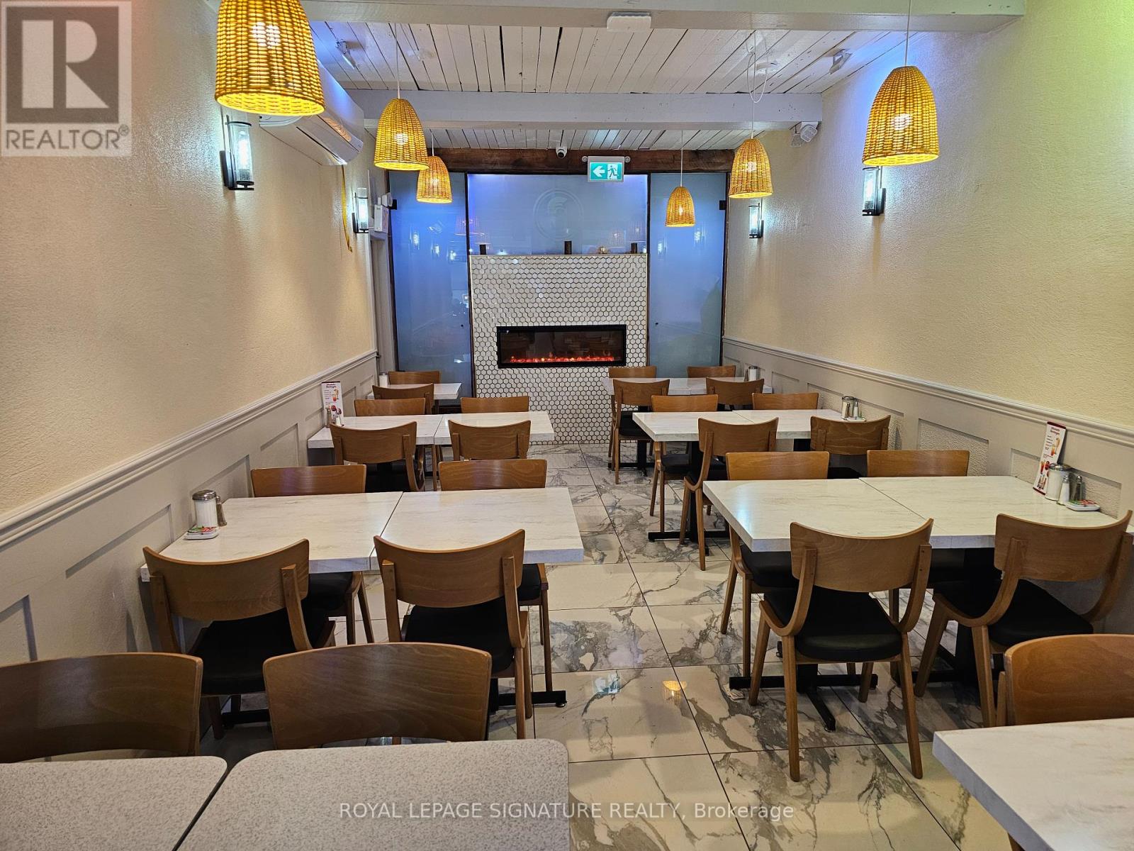 425 Jane Street, Toronto, Ontario  M6S 3Z7 - Photo 11 - W12099313
