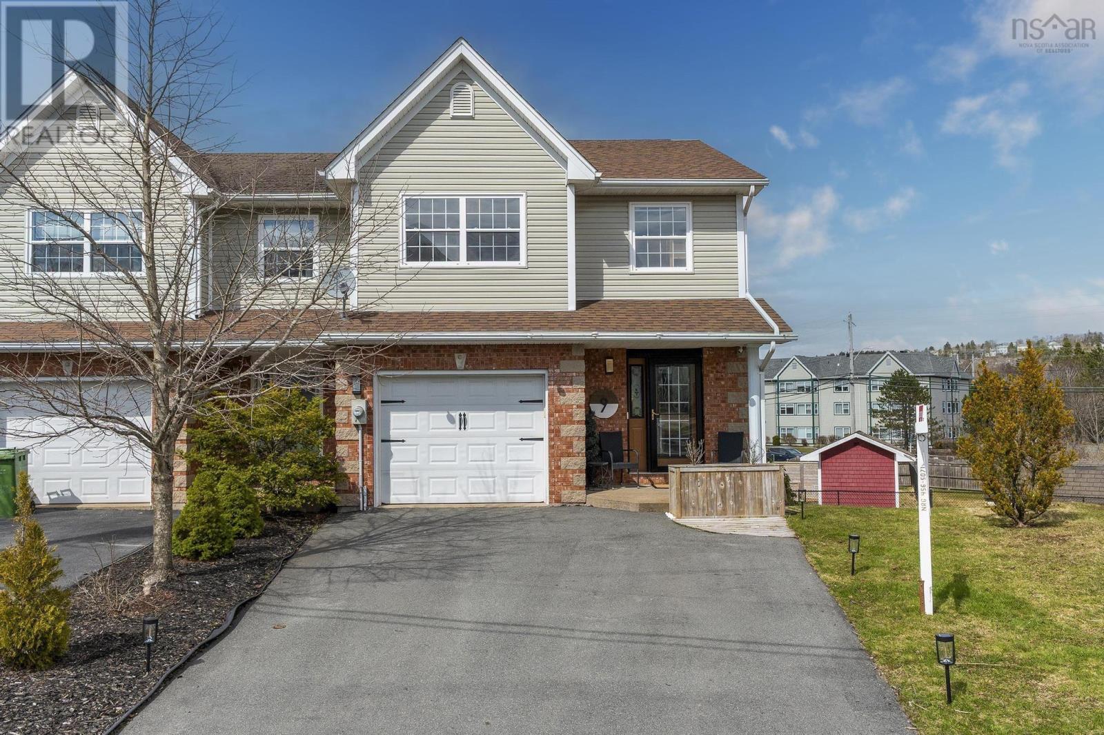 9 Emma Court, Dartmouth, Nova Scotia  B2W 6L2 - Photo 1 - 202508622