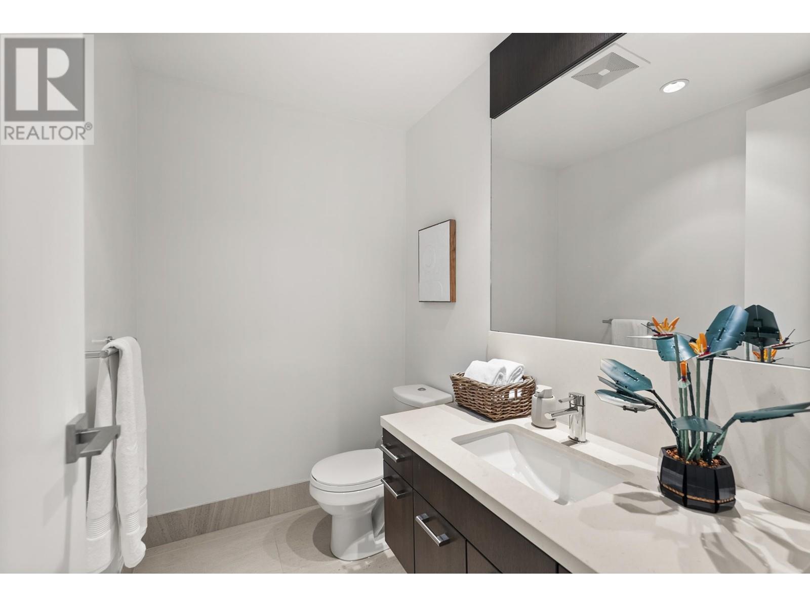 Listing Picture 25 of 40 : 503 6063 IONA DRIVE, Vancouver / 溫哥華 - 魯藝地產 Yvonne Lu Group - MLS Medallion Club Member