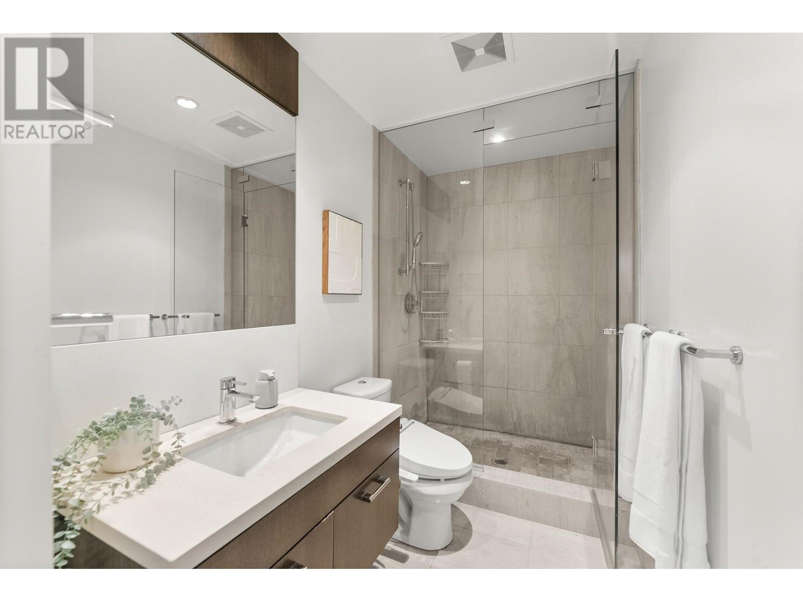 Listing Picture 27 of 40 : 503 6063 IONA DRIVE, Vancouver / 溫哥華 - 魯藝地產 Yvonne Lu Group - MLS Medallion Club Member