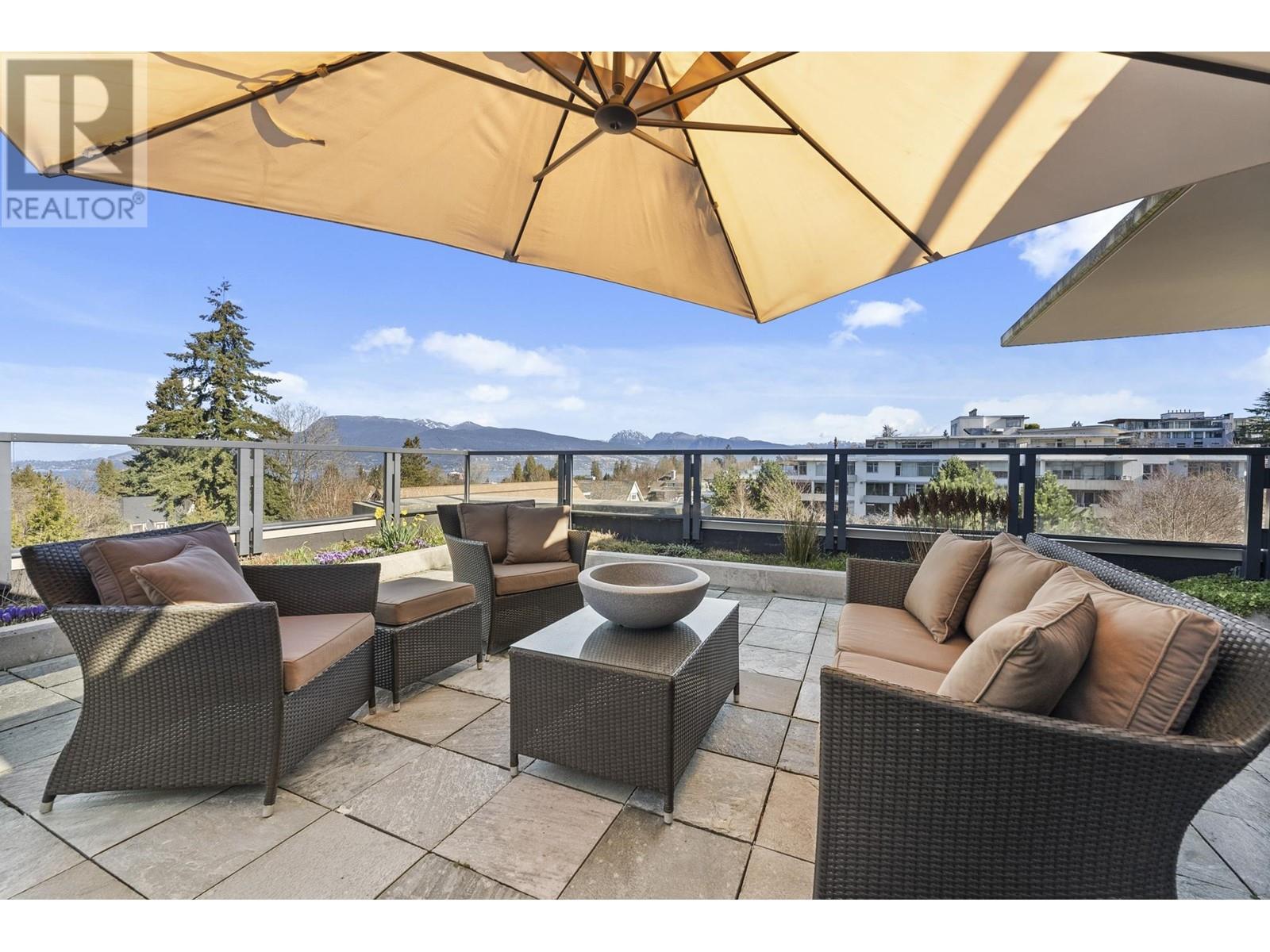 Listing Picture 5 of 40 : 503 6063 IONA DRIVE, Vancouver / 溫哥華 - 魯藝地產 Yvonne Lu Group - MLS Medallion Club Member