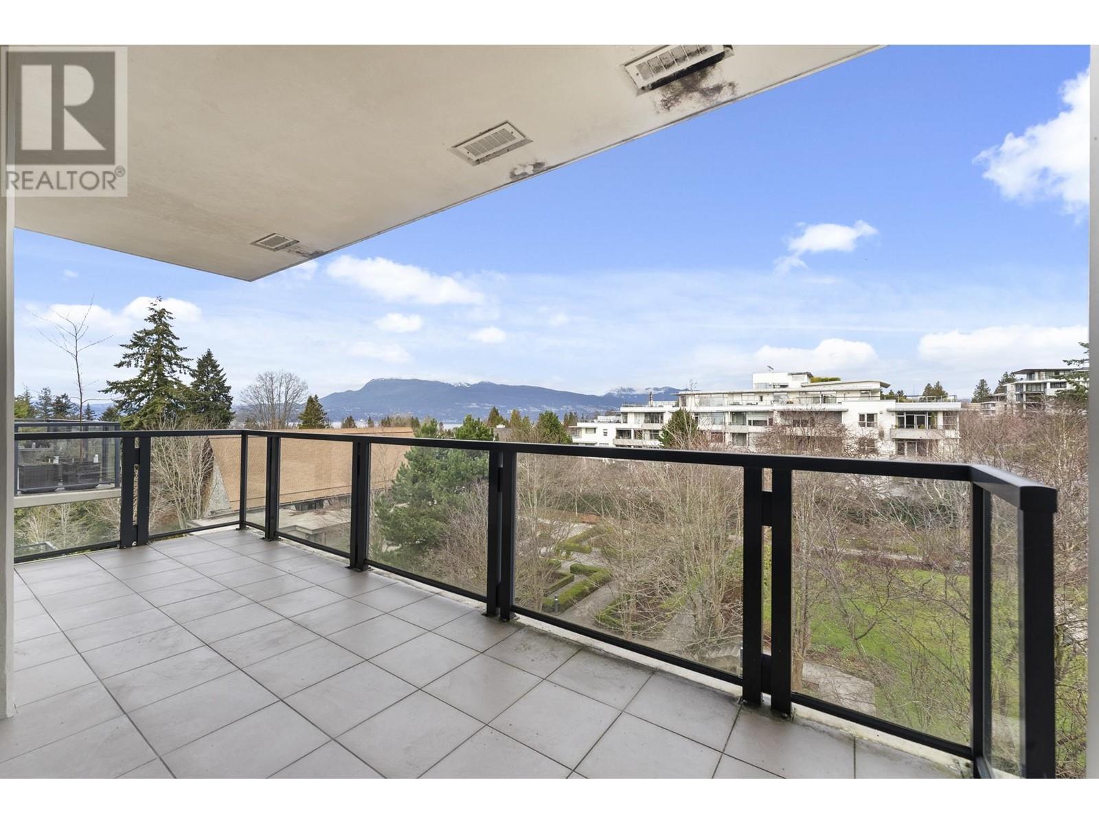 Listing Picture 22 of 40 : 503 6063 IONA DRIVE, Vancouver / 溫哥華 - 魯藝地產 Yvonne Lu Group - MLS Medallion Club Member