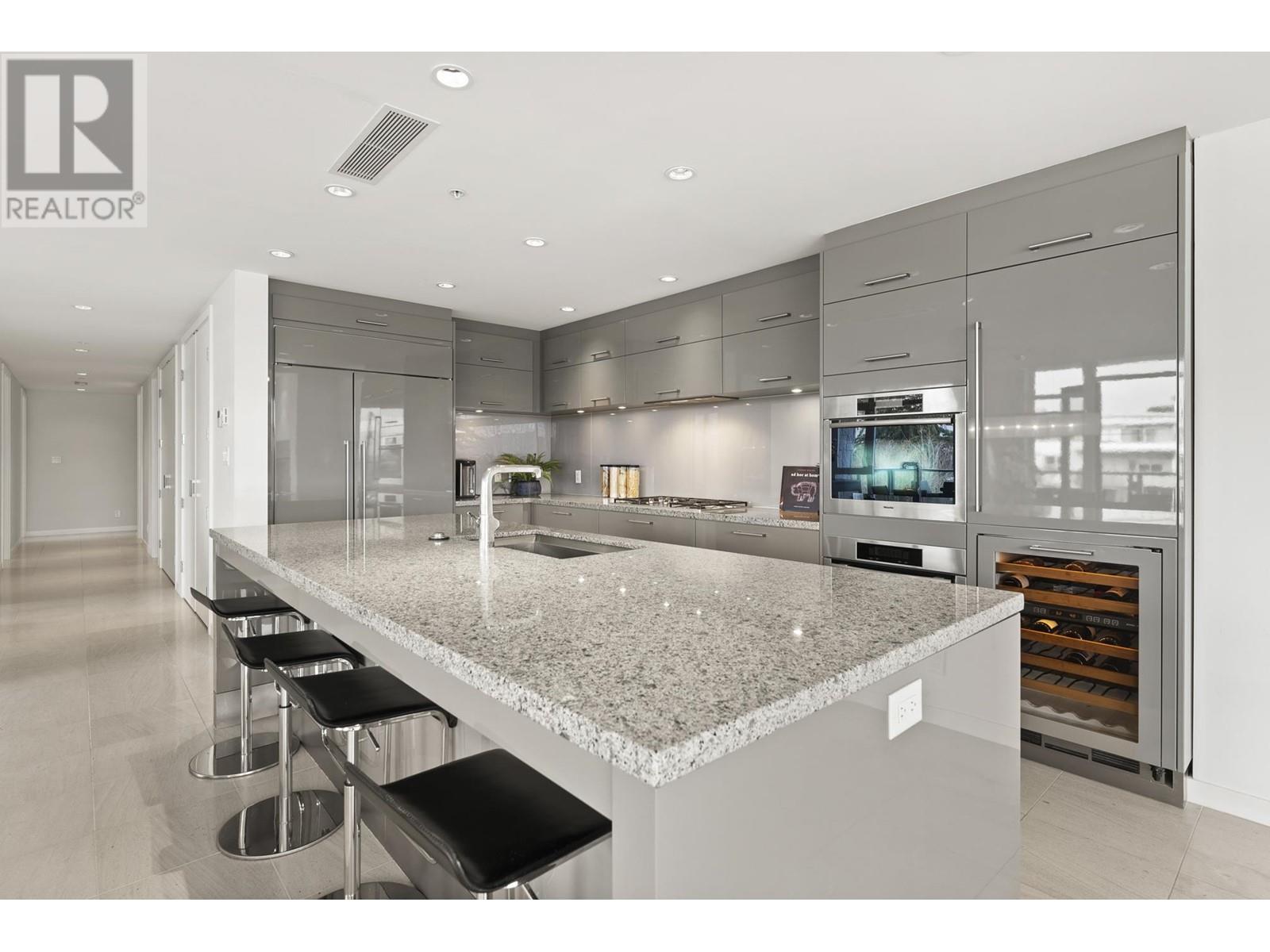 Listing Picture 14 of 40 : 503 6063 IONA DRIVE, Vancouver / 溫哥華 - 魯藝地產 Yvonne Lu Group - MLS Medallion Club Member