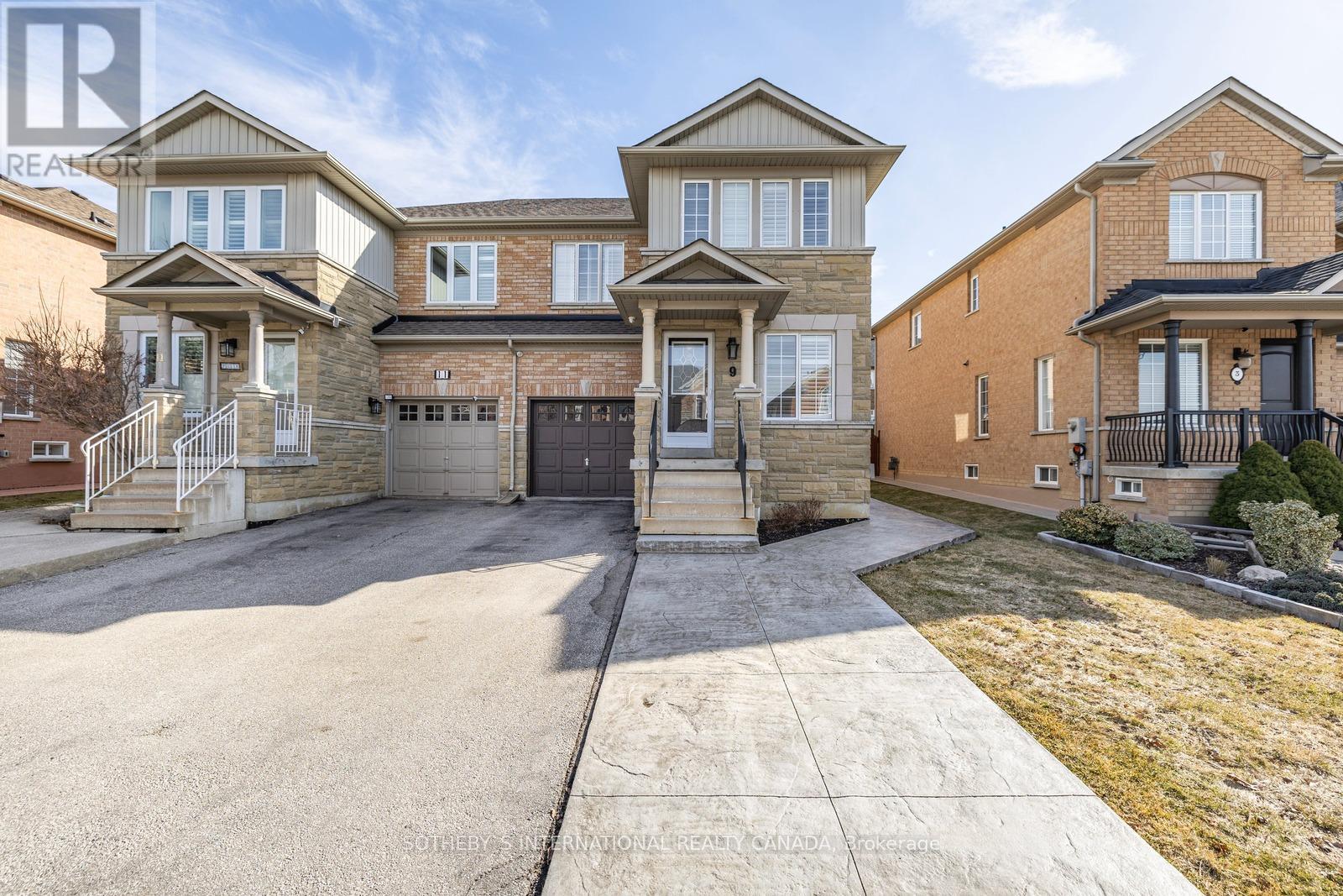 Property at 9 GIOVANNI WAY image 1