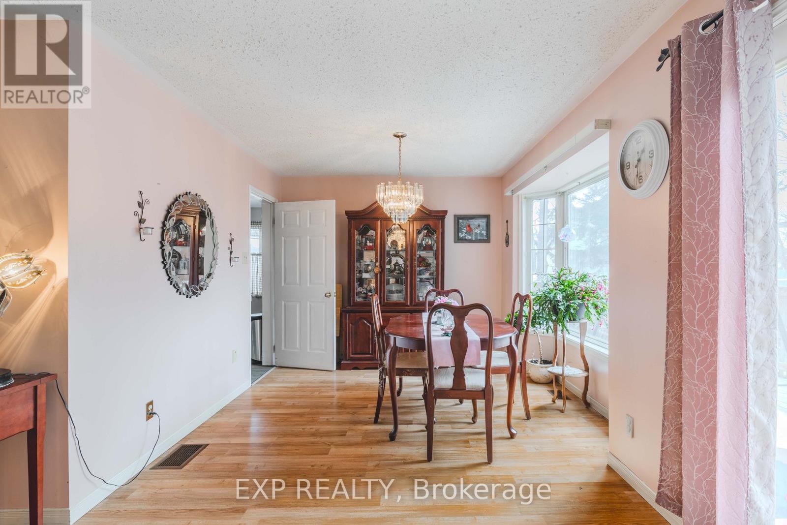 660 East Street, Edwardsburgh/cardinal, Ontario  K0E 1E0 - Photo 19 - X12100029