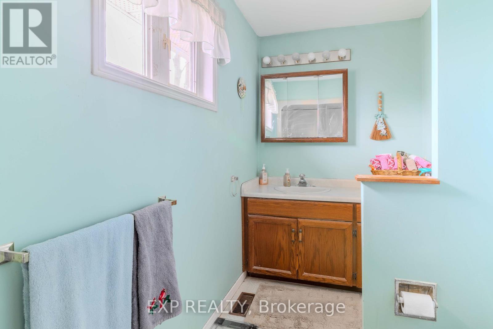 660 East Street, Edwardsburgh/cardinal, Ontario  K0E 1E0 - Photo 31 - X12100029