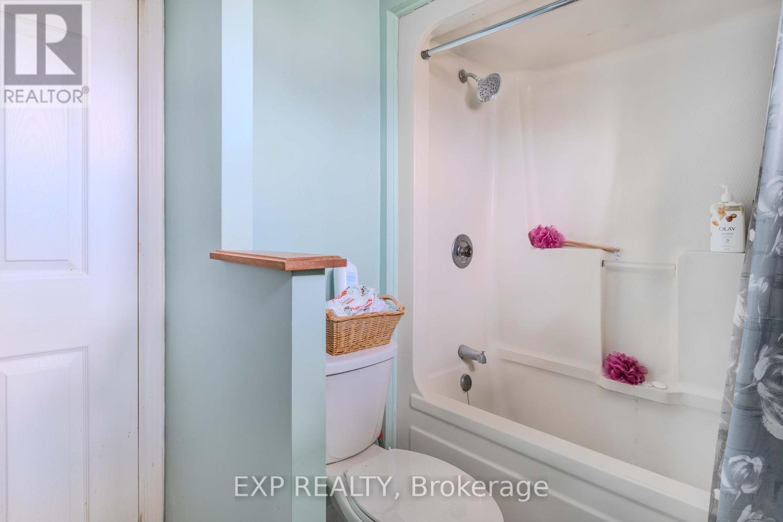 660 East Street, Edwardsburgh/cardinal, Ontario  K0E 1E0 - Photo 32 - X12100029