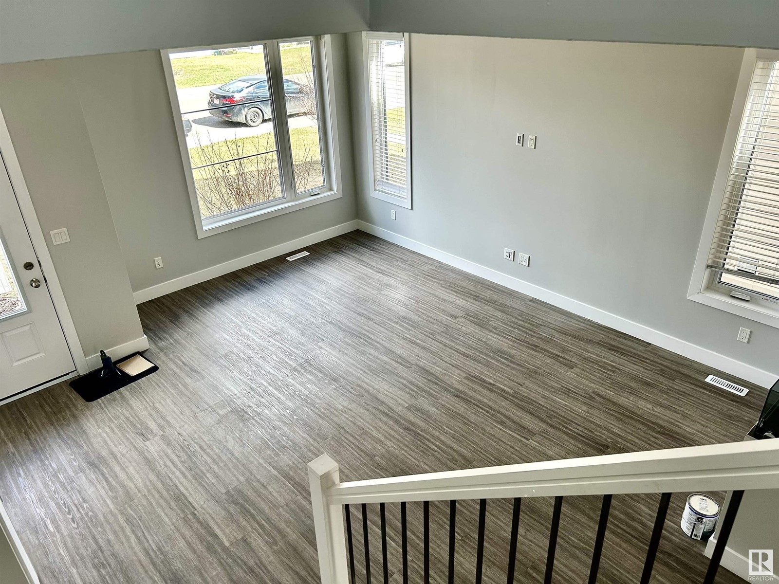 Property at 15819 109 AV NW image 2