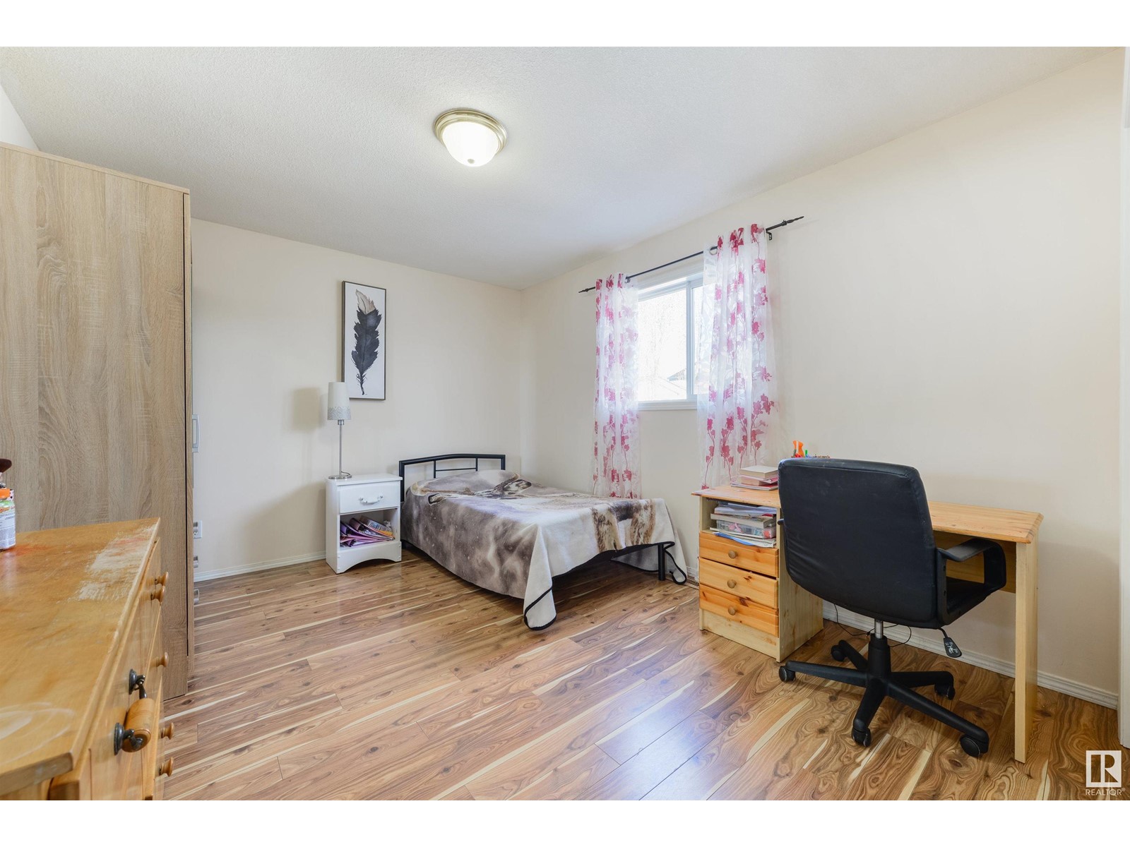 Property at 2904 151A AV NW image 3