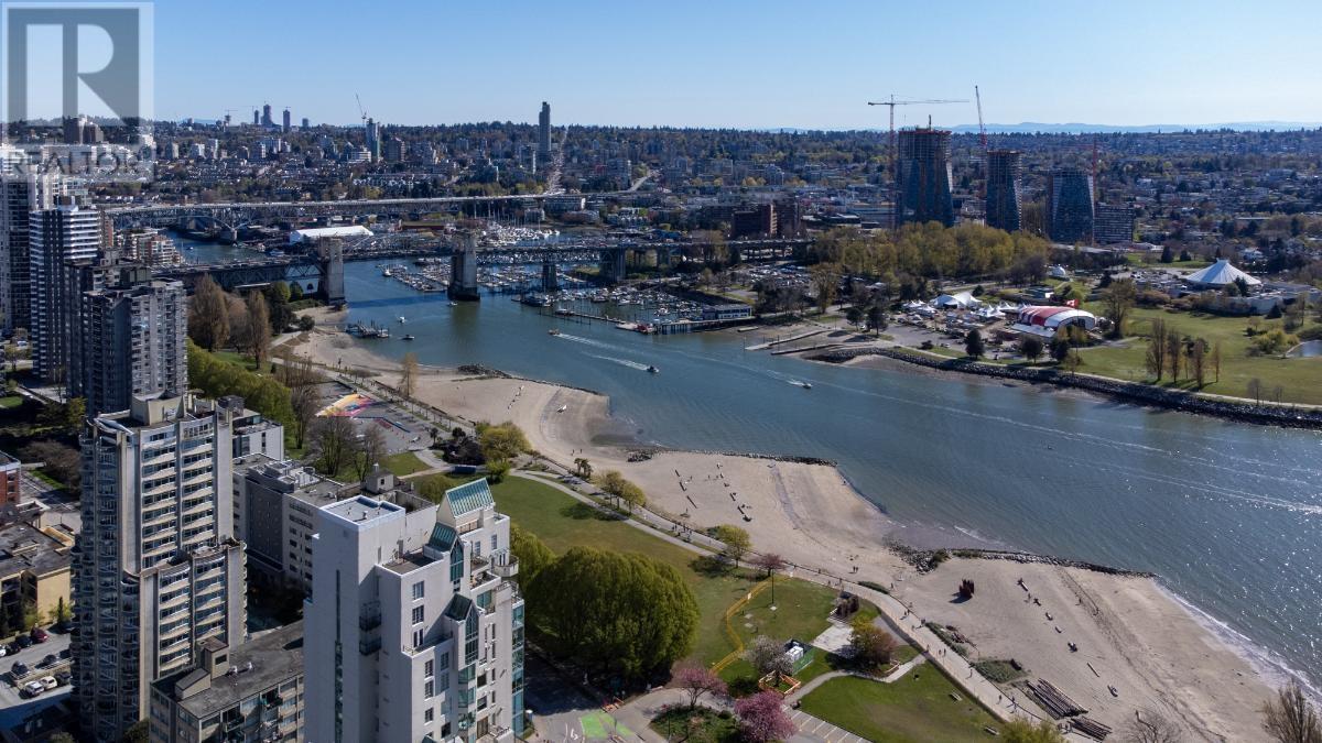 901 1311 Beach Avenue, Vancouver, British Columbia  V6E 1V6 - Photo 1 - R2993802